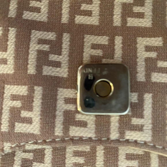 Fendi bag used once - Picture 4 of 9